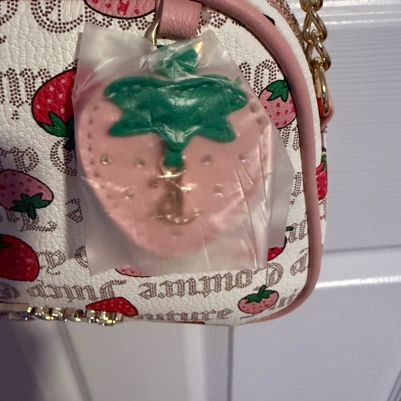 NWT Juicy Couture White and Pink Freshly Picked Camera Bag/Crossbody - Picture 6 of 6